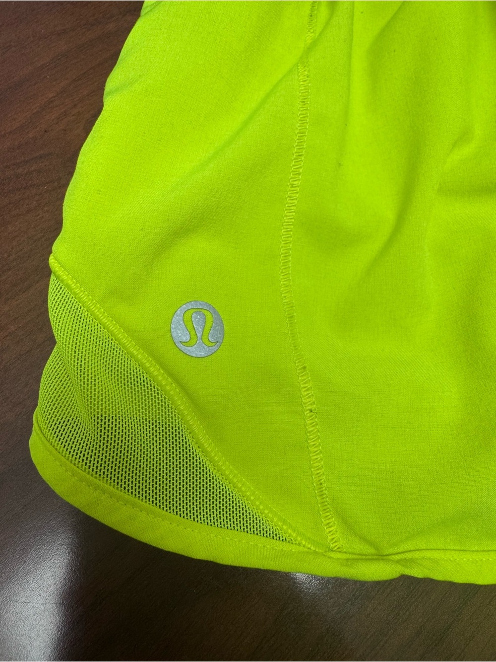 Lululemon hotty hots size 2 - Picture 5 of 5